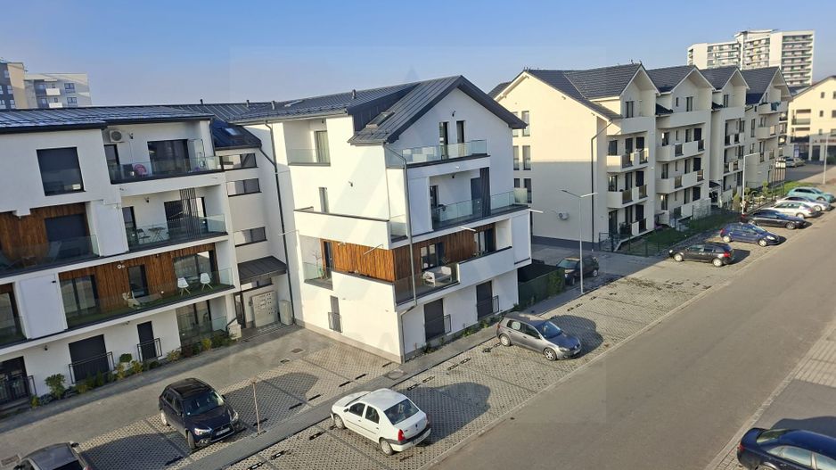 Apartament finisat modern 2 camere loggie si parcare pe Doamna Stanca - Poză 1
