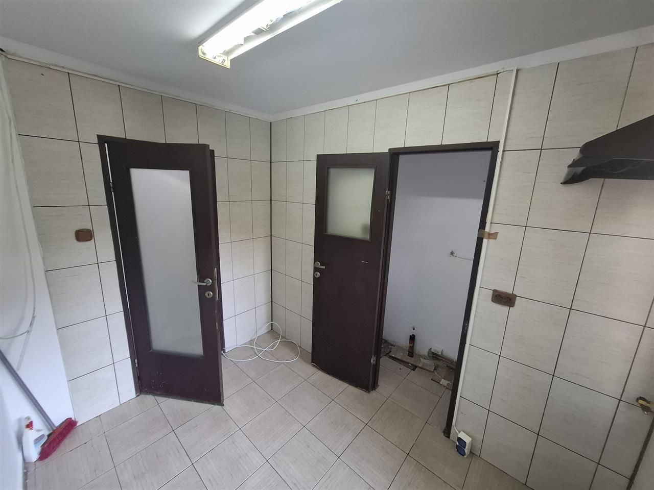 3 camere zona G. Lazar centrala. parter - Poză 5