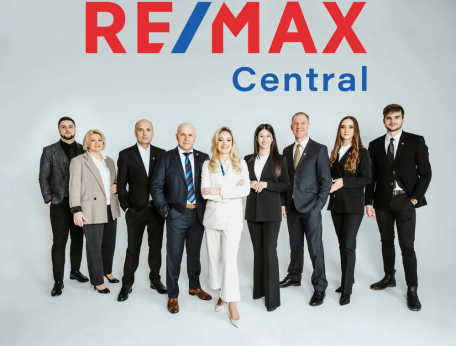 
    Agenție imobiliară REMAX Central
    
  
  