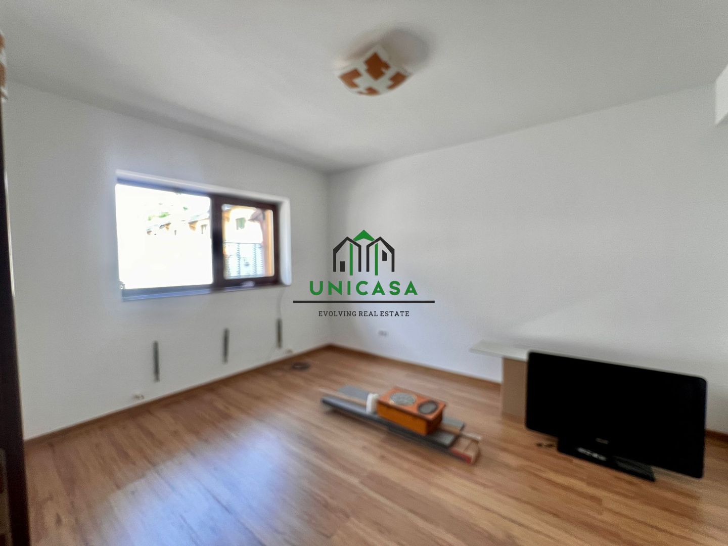 Casa Vladesti/4 camere - Poză 5