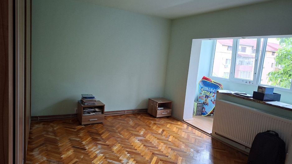 Apartament cu 3 camere -Zona Aradului - Poză 1