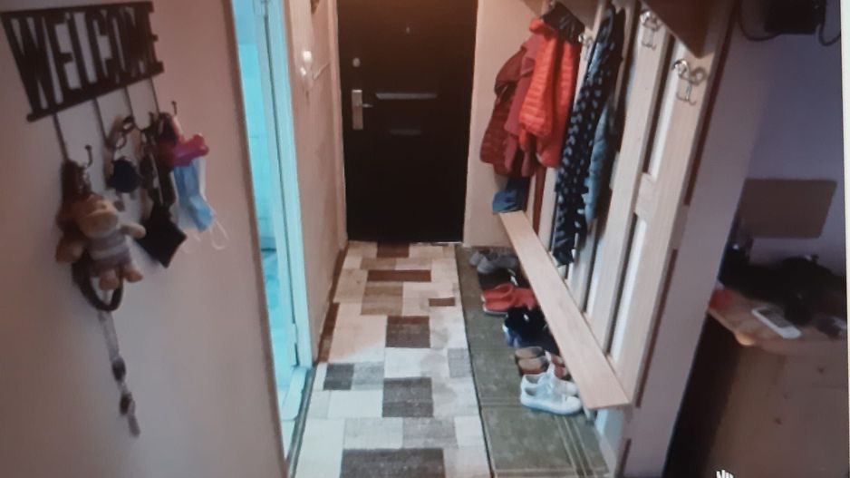 Ag EUROPA vinde apt. cu 3 camere la etajul 4 in Micro 16. - Poză 2