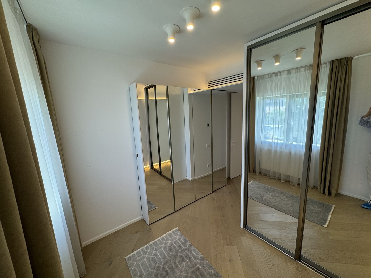 3 Camere | Cortina Academy CotroceniI MOBILA LUX | Metrou 3 minute - Poză 12