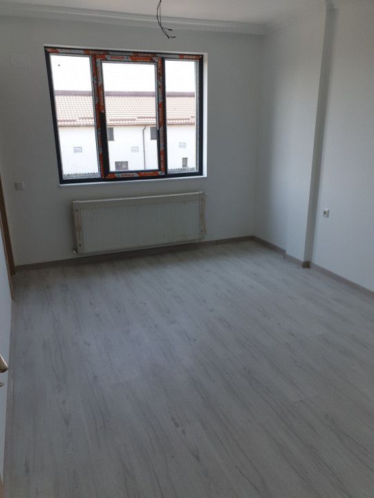 De Vanzare Casa in stil mediteranean in Stefanesti - Poză 11