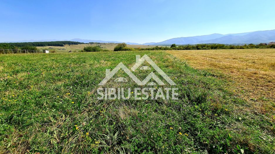 Teren cu vedere panoramica Intrare in Cisnadie 2325 mp deschidere 25ml - Poză 1