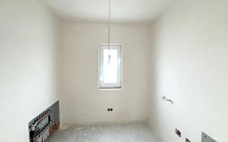 Casa  individuala cu teren de 472 mp in zona centrala. - Poză 16