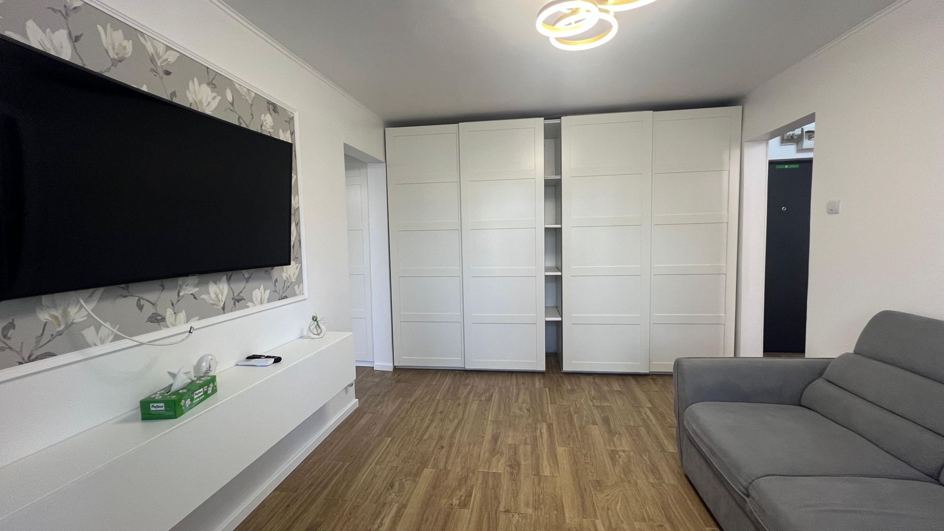 2 camere - prima inchiriere zona Romniceanu - Poză 3