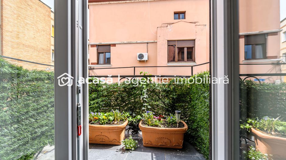 Apartament cochet cu 2 camere în centrul Aradului. - Poză 4