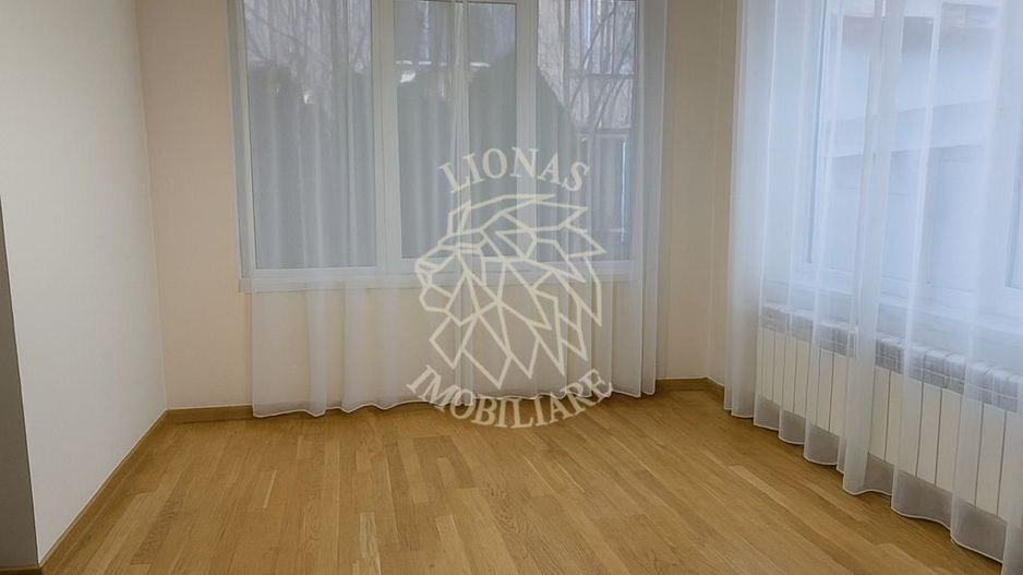 Casa 6 camere 244 mp+ Spatiu Comercial- teren 500 mp-Zona Han - Poză 15