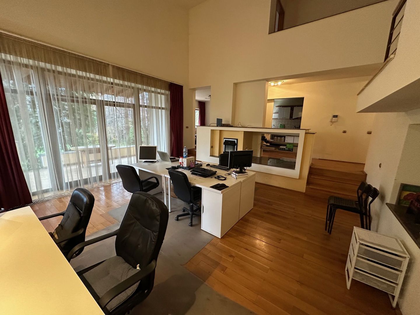 Casă / Vilă cu 6 camere în zona  Calea Aradului - Poză 1