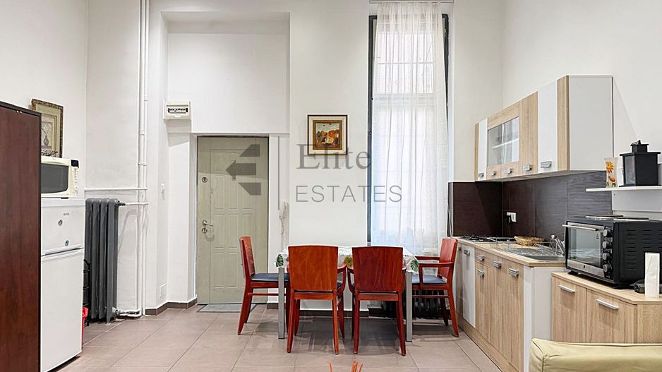 Apartament ultracentral cu 2 camere | Palatul Apollo Oradea - Poză 8