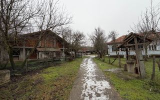 CASA CU TEREN 2500 MP LA 23 KM DE CRAIOVA CU TEAVA DE GAZE - Poză 4
