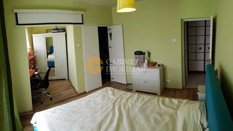 Nicolina- 4 Camere Decomandat -Etaj Intermediar 110 Mp  Bloc 1994 - Poză 2