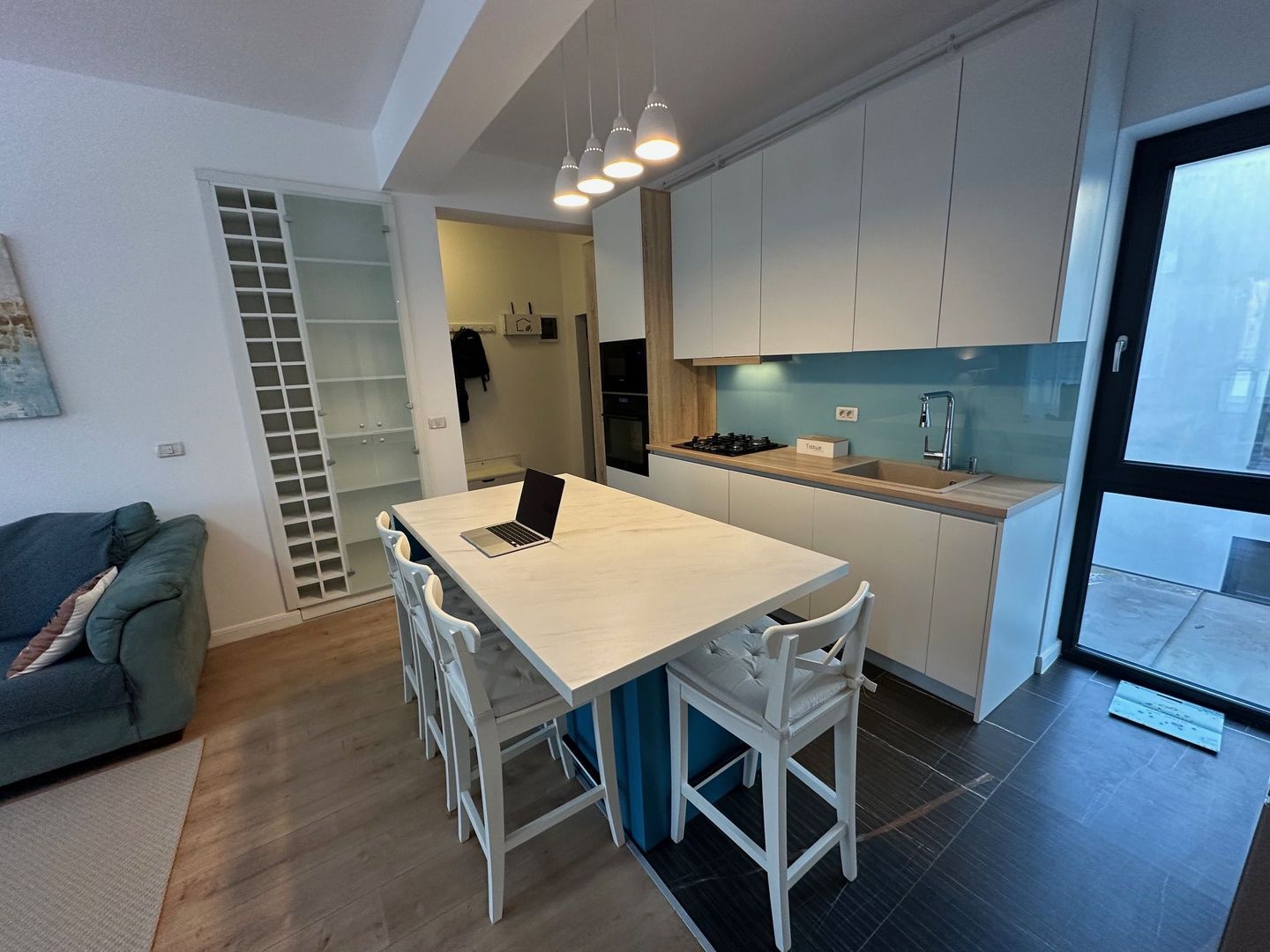 Apartament cu terasa mare zona Lipovei - intrare Dumbrăvița - Poză 9