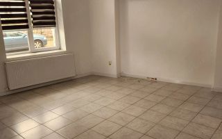 Spațiu ultracentral de închiriat în zona UMF, str. Dr. Cihac 20 – 120 mp, 4 camere, ideal pentru sediu firmă - Poză 3
