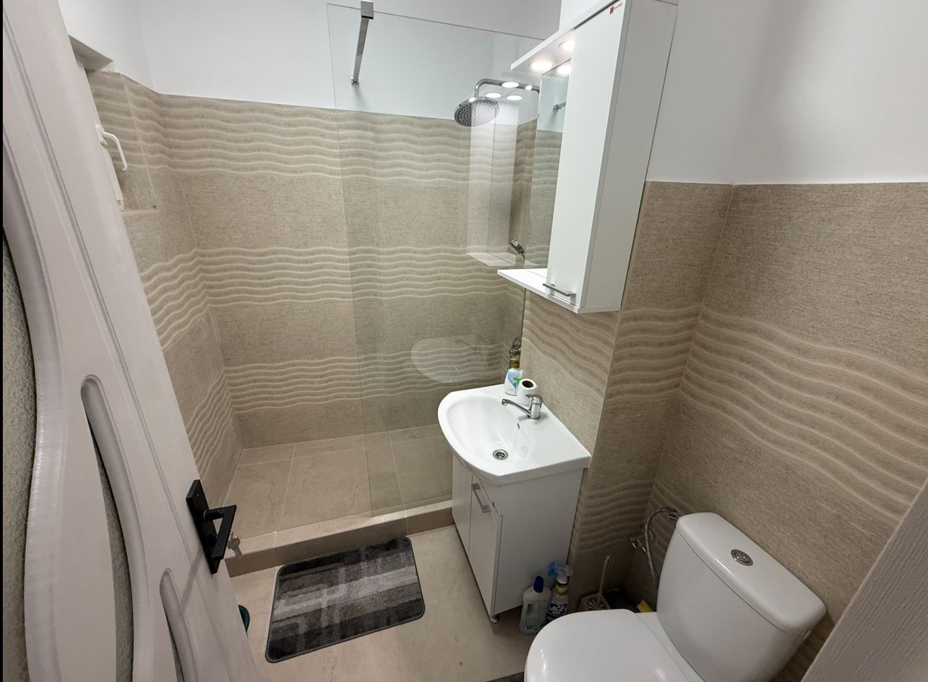 AP. 2 CAMERE- COLENTINA, BUCATARIE INCHISA, MOBILAT/UTILAT MODERN - Poză 4