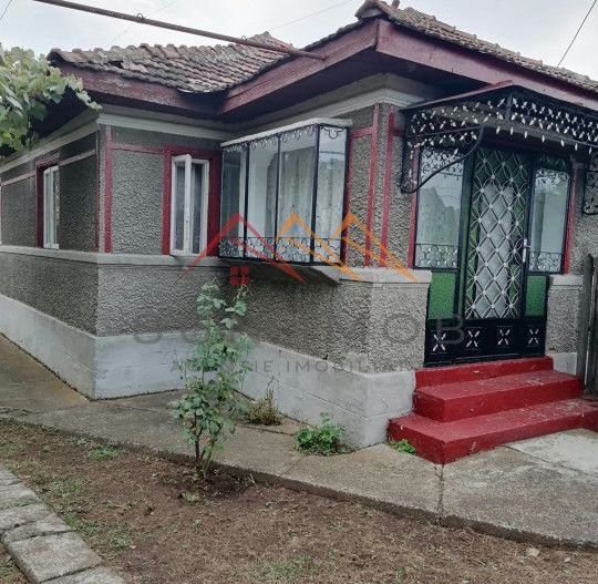Casa rustica 3 camere, 4000 mp teren, cabana din lemn, pomi fructiferi - Poză 1