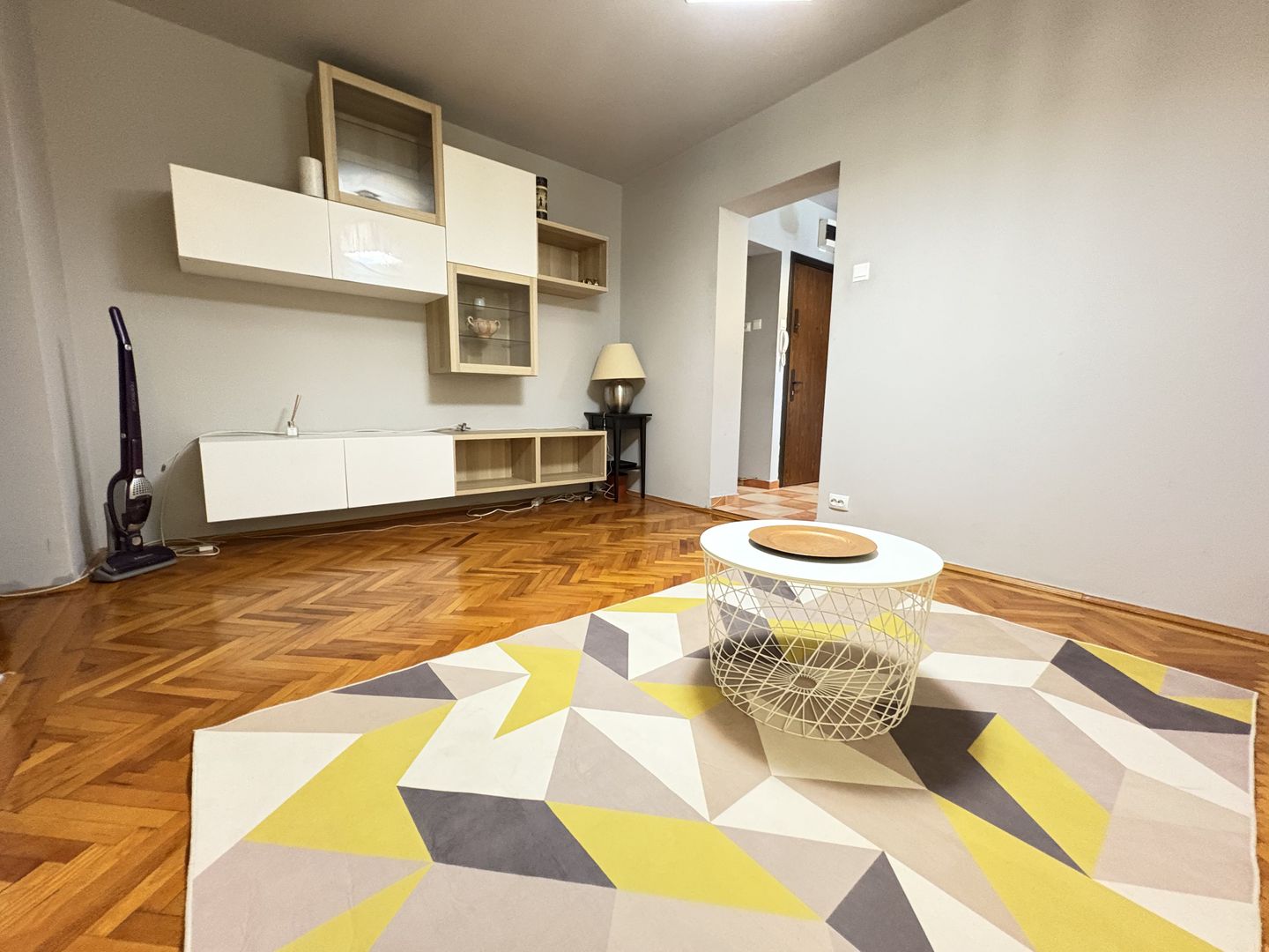 APARTAMENT METROU DRISTOR / PARTER INALT - Poză 2