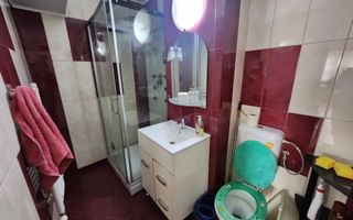 De vanzare apartament 2 camere, pozitie excelenta, Centru - Poză 8