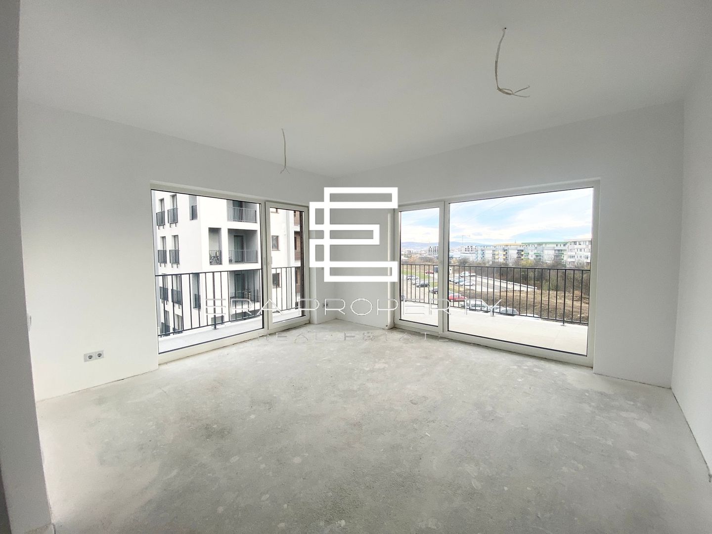 Apartament 3 camere –intabulat -terasa 15 mp – Bloc cu lift și boxă – Sibiu - Poză 1