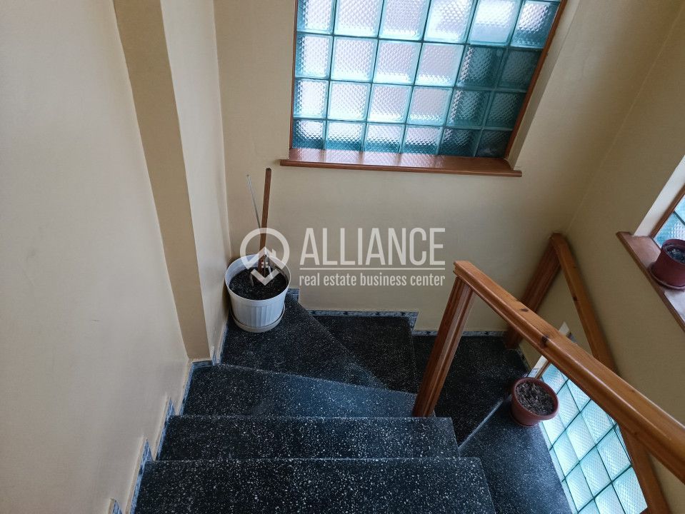 CENTRU PIATA UNIRII(COD03) - Birou cu terasa si grup sanitar propriu ! - Poză 31