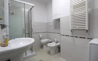 Fructus Plaza 2 dormitoare+sufragerie, balcon spatios. Contract inclus in pret. - Poză 14