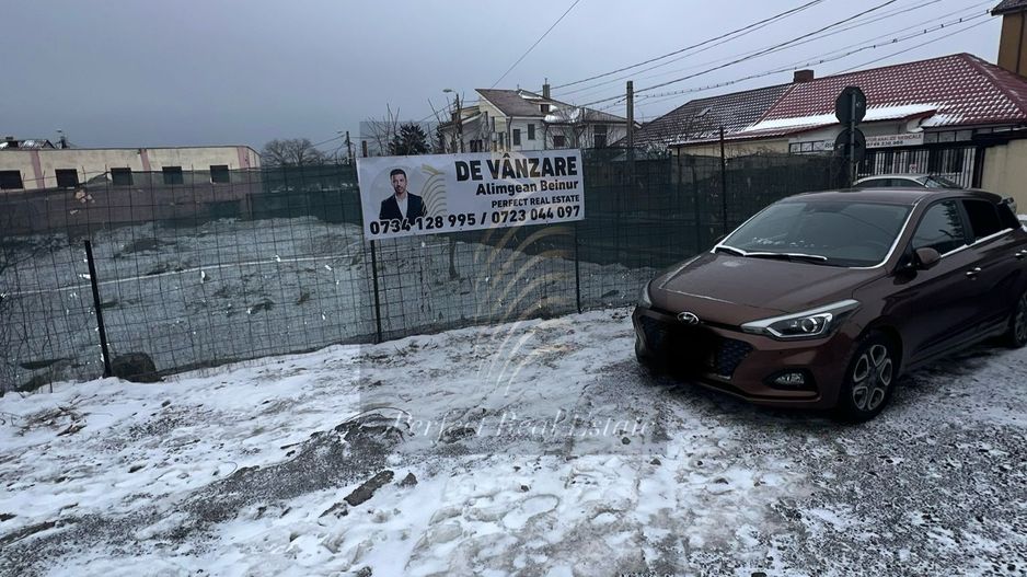 Teren de vânzare – Bulevardul Dezrobirii | Deschidere dublă - Poză 1