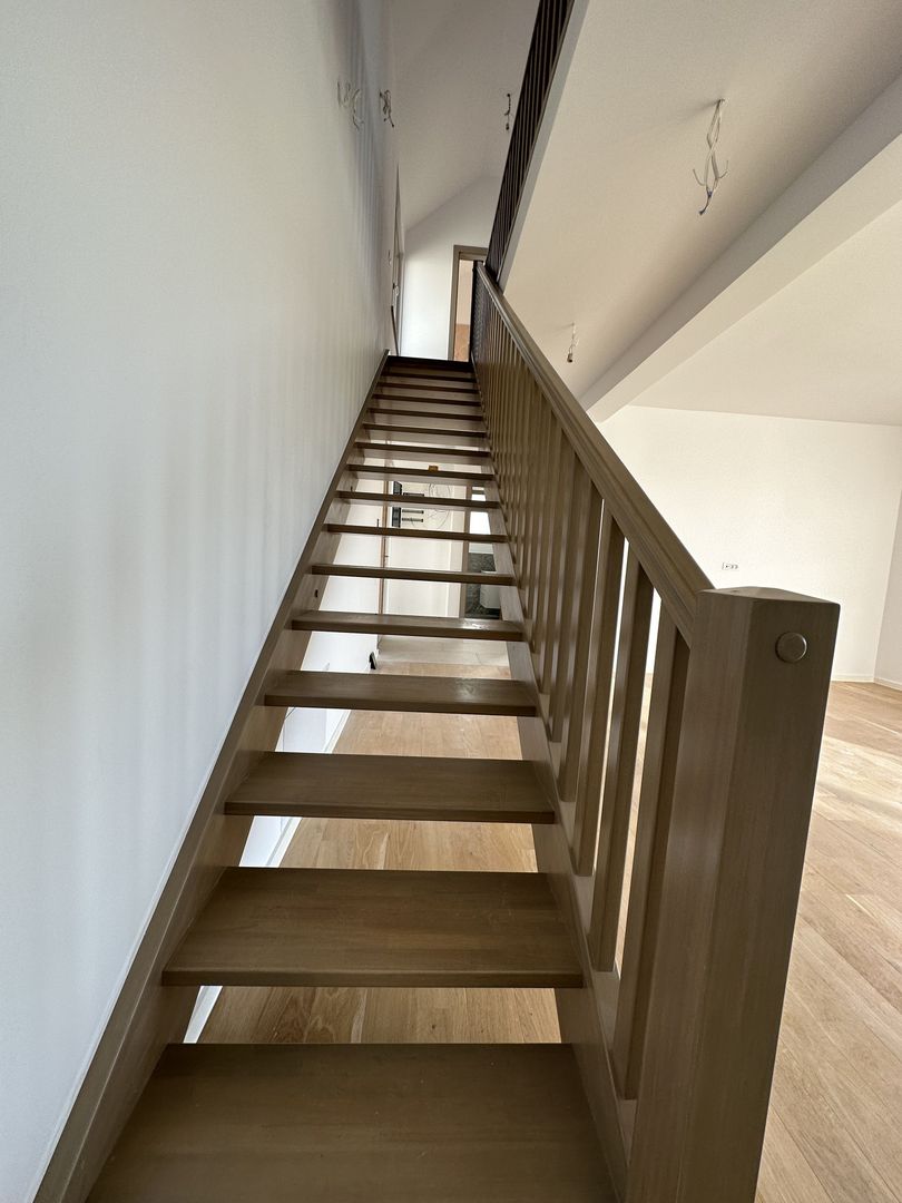 Casa cu 5 camere - Dumbravita - Poză 22