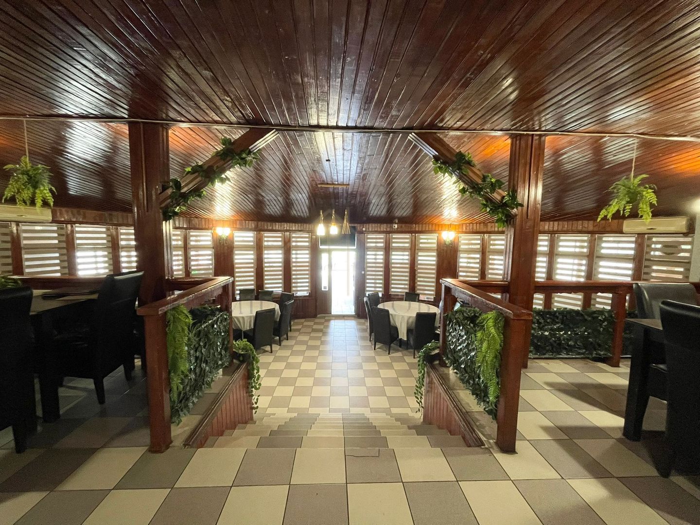 Restaurant, Terasa 1400 MP teren de Vanzare / Inchiriere - Poză 3