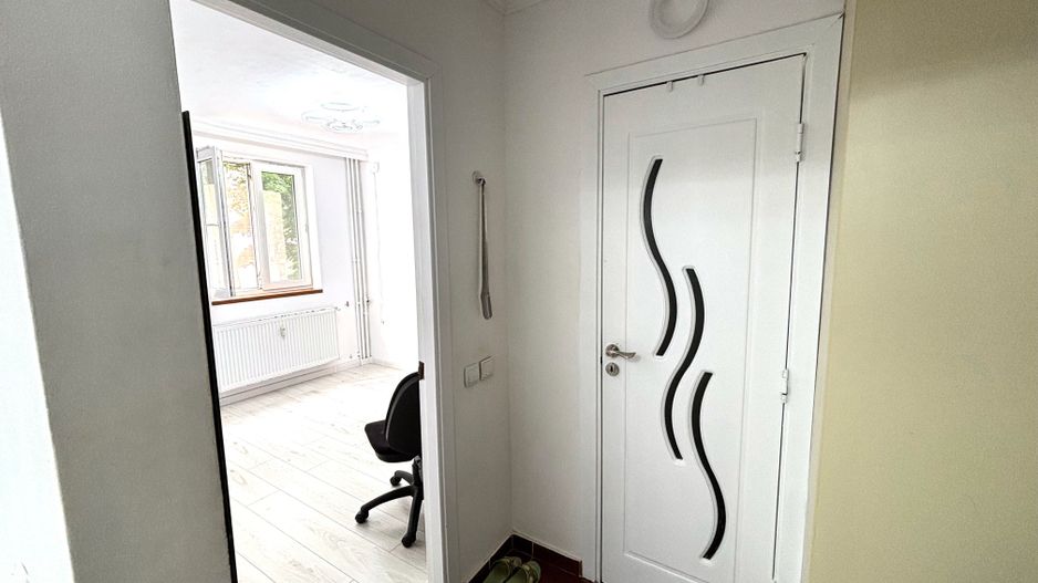 Apartament 3 camere Ozana – etaj 1, parcare inclusă, pet friendly, semi-mobilat - Poză 12