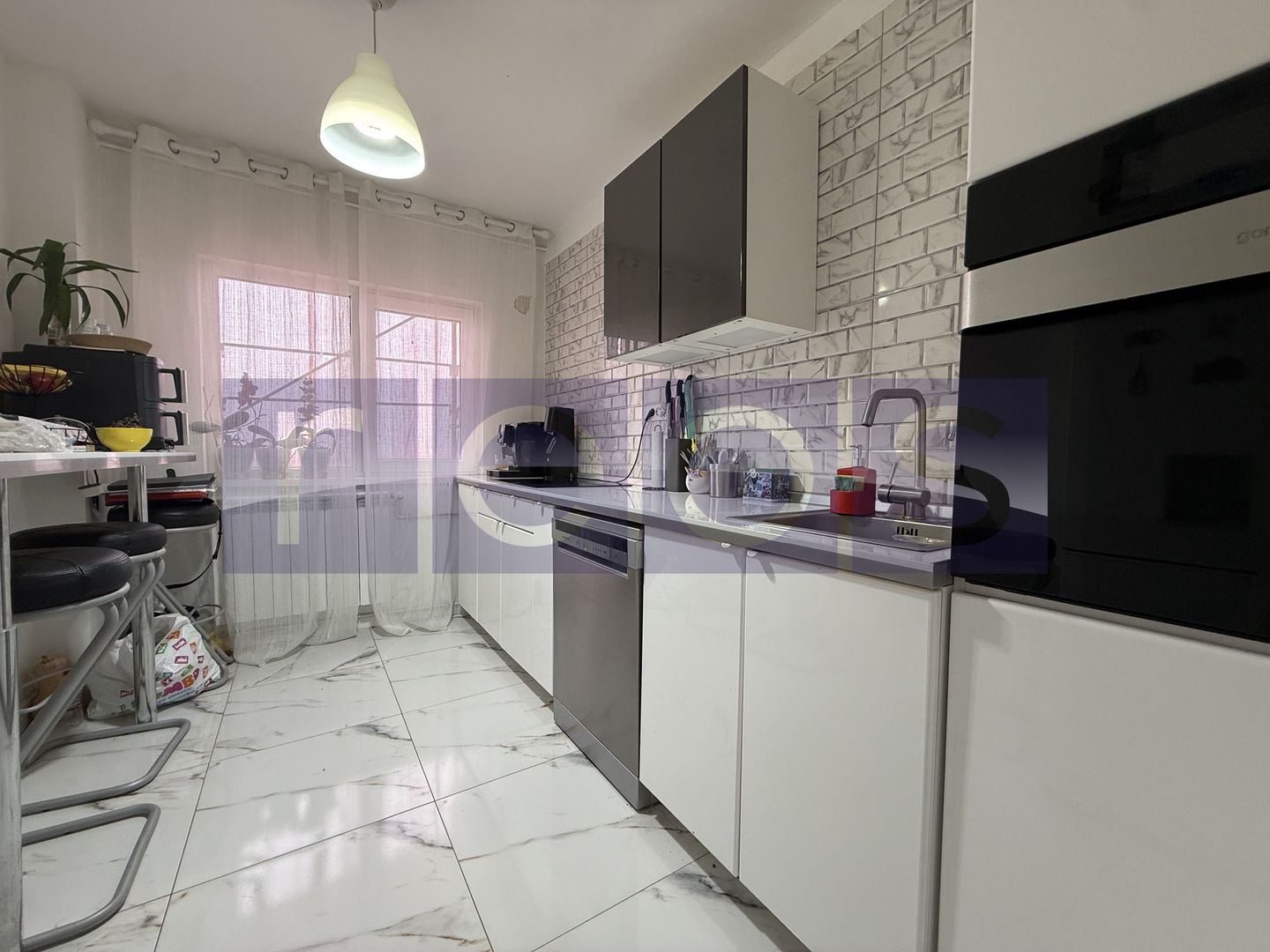 VÂNZARE 3 CAMERE | ZONA TITAN | LOC DE PARCARE - Poză 9