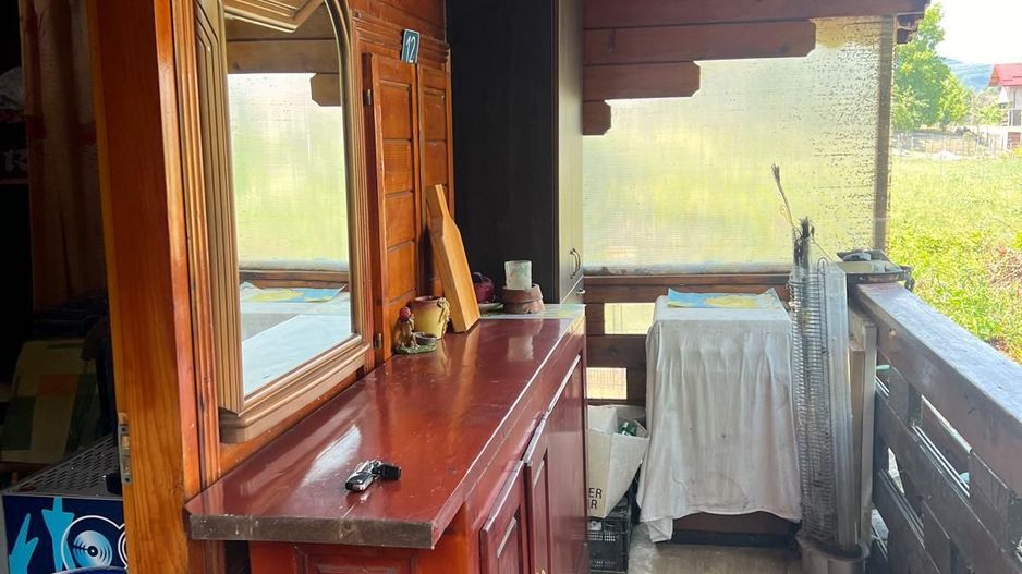 Spre vanzare cabana+ teren intravilan 1050mp-zona Pausesti Maglasi - Poză 5