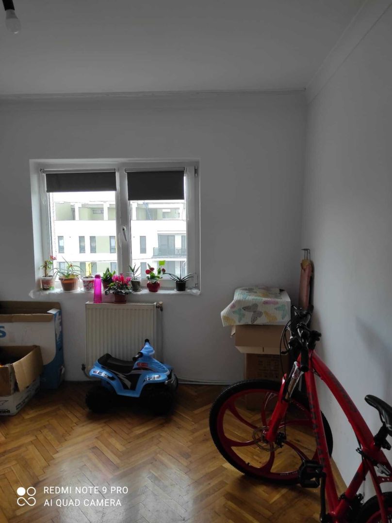 BRASADAS vinde ap 3 camere etajul 3/4. - Poză 2