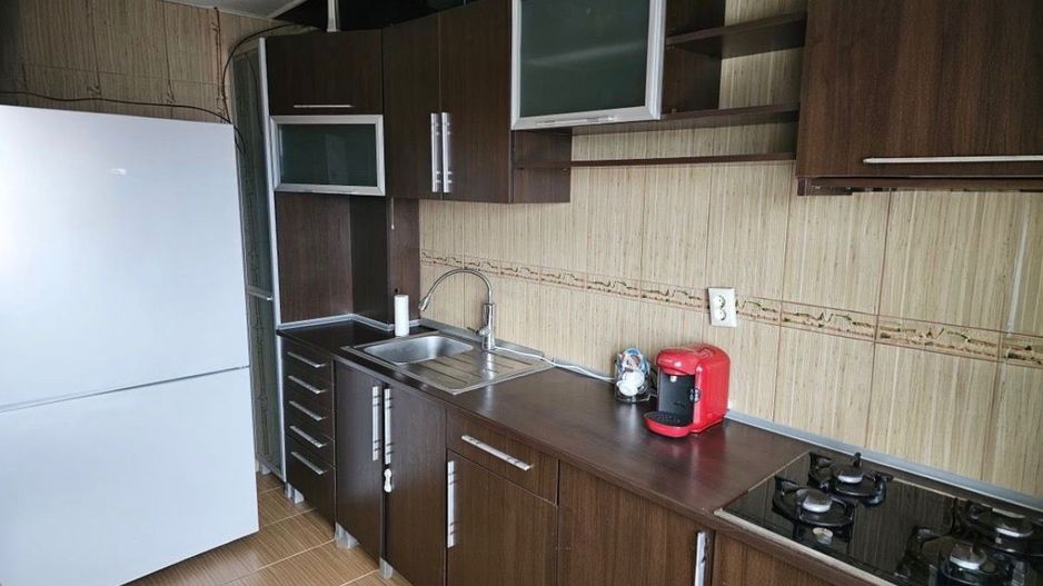 AP. 3 CAMERE TITAN, BLOC REABILITAT,BUCATARIE INCHISA,METROU 10 MINUTE - Poză 2