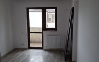Apartament cu 3 camere de vanzare-Metalurgiei-Aparatorii Patriei-cu centrala - Poză 2