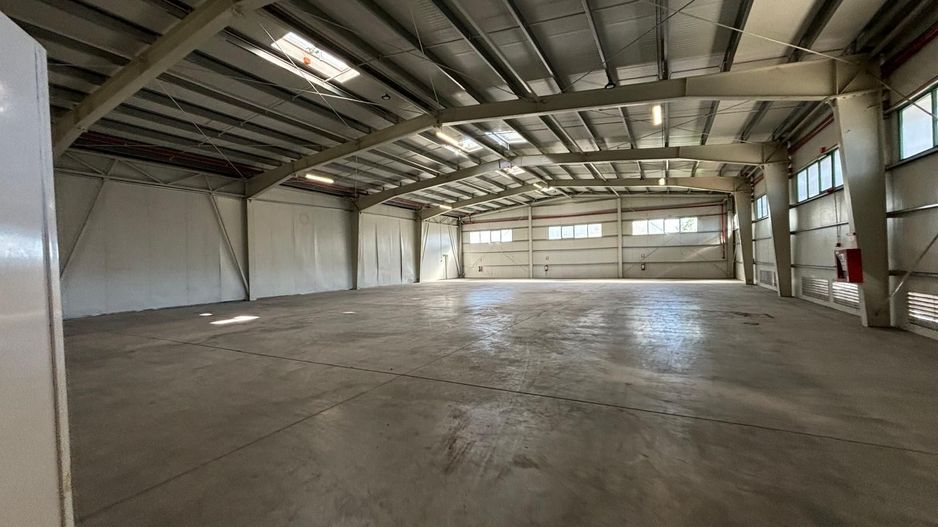 Hala 5000 mp dotata pentru productie si depozitare ISU categoria D - Poză 36