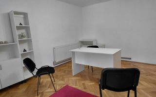 Închiriere apartament cu spațiu comercial - Poză 6