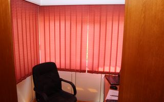 Casă / Vilă cu 3 camere de vânzare în zona Bartolomeu - Poză 75