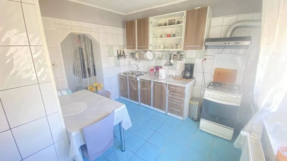 Vanzare apartament 3 camere, 74 mp, etaj 8/8, 2 băi și 2 balcoane – P Ispirescu - Poză 2