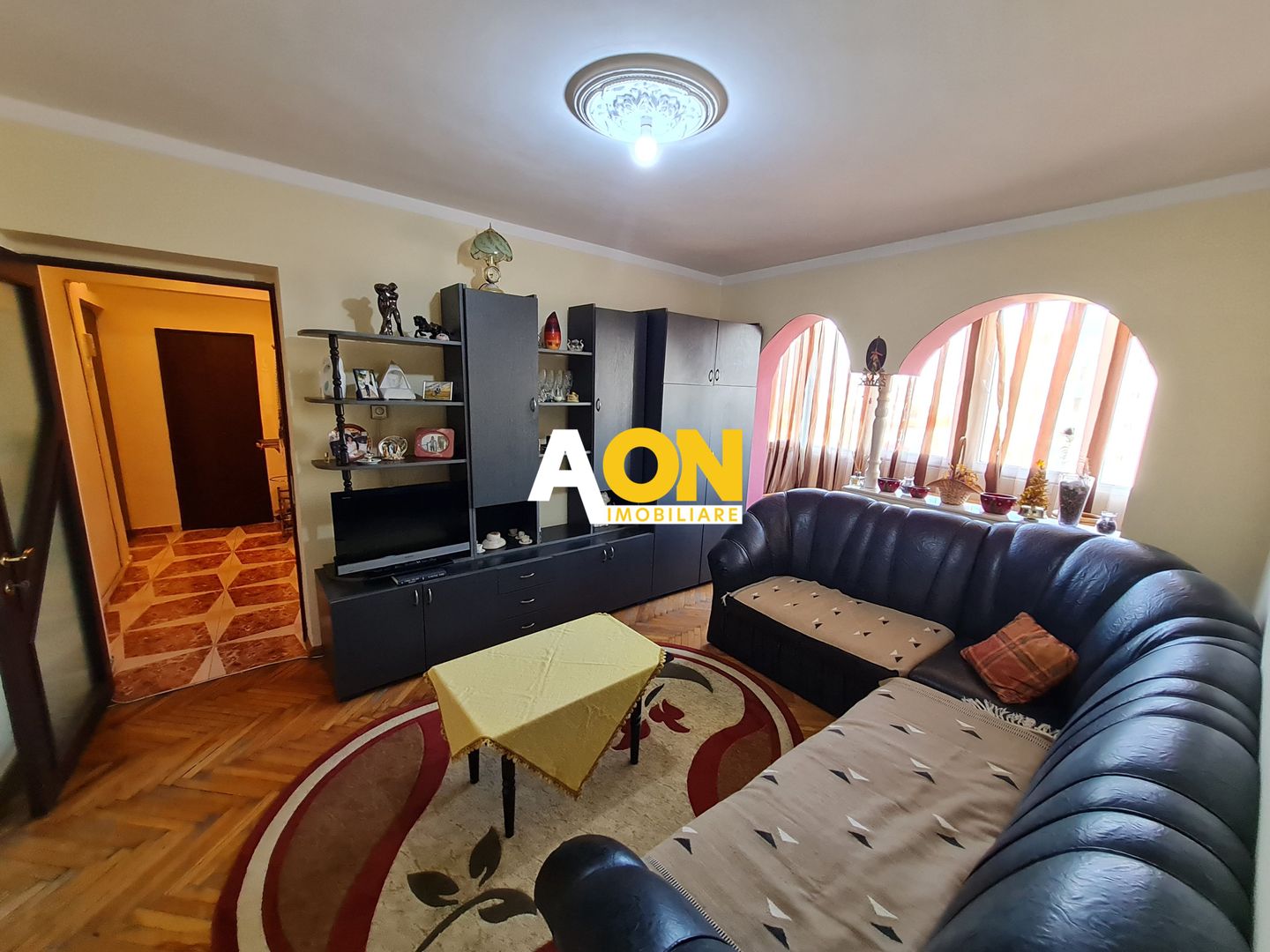 Apartament 2 camere, Semidecomandat, Zona Bulevard Cetate - Poză 2