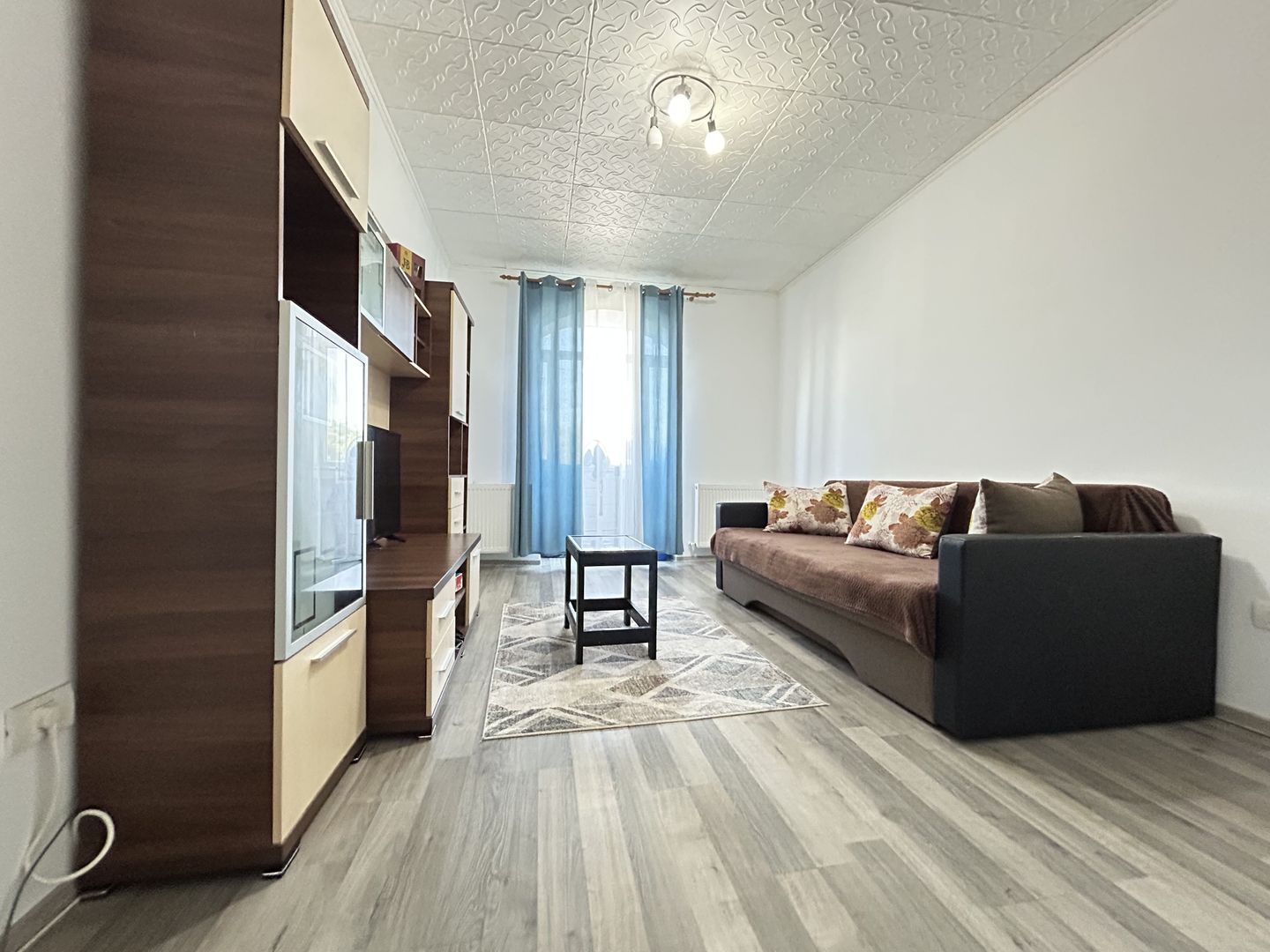 Apartament 2 camere de vânzare în Mihail Kogălniceanu - Penny Market - Poză 3