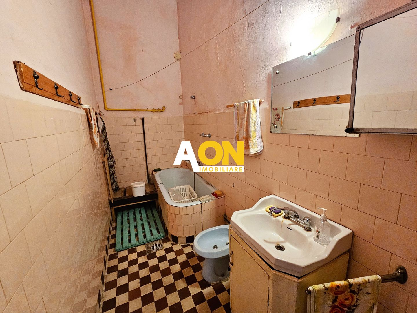 Casa 5 camere, 2 bai, 490 mp teren, Centru, pretabila pentru birouri - Poză 9