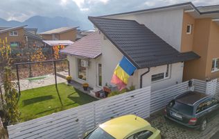 Casa mobilata utilata cartier Izvor Tarlungeni Brasov