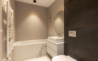 Inchiriem apartament 3 camere mobilat utilat lux cu parcare subterana - Poză 10
