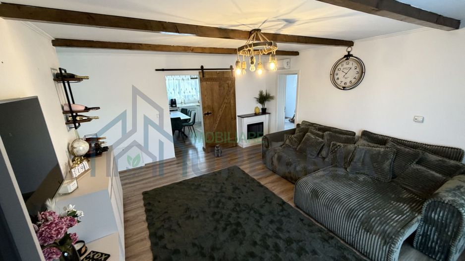 Casă de vânzare, 5 camere, mansardă, mobilată și utilată, Miroslava - Poză 4