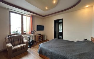 De închiriat Etaj + Mansardă 180 mp | 7 Camere cu 7 Băi | Lupeni - Poză 3