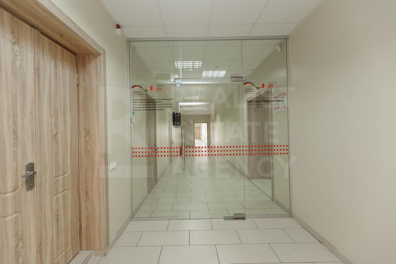 Chirie, spațiu de birouri, 465 mp, strada Mitropolit Bănulescu-Bodoni, - Poză 41