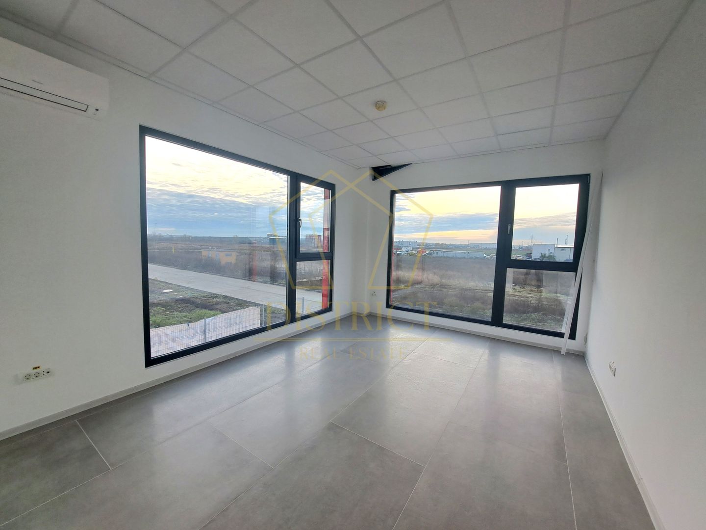 COM 0% Hala servicii,  birouri, depozitoare la prima inchiriere | Giarmata-Vii - Poză 7