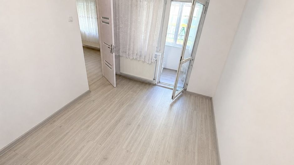 APARTAMENT CU 2 CAMERE ZONA GARII - Poză 4