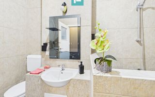 De închiriat apartament cu 3 camere la ARED Uta! - Poză 5